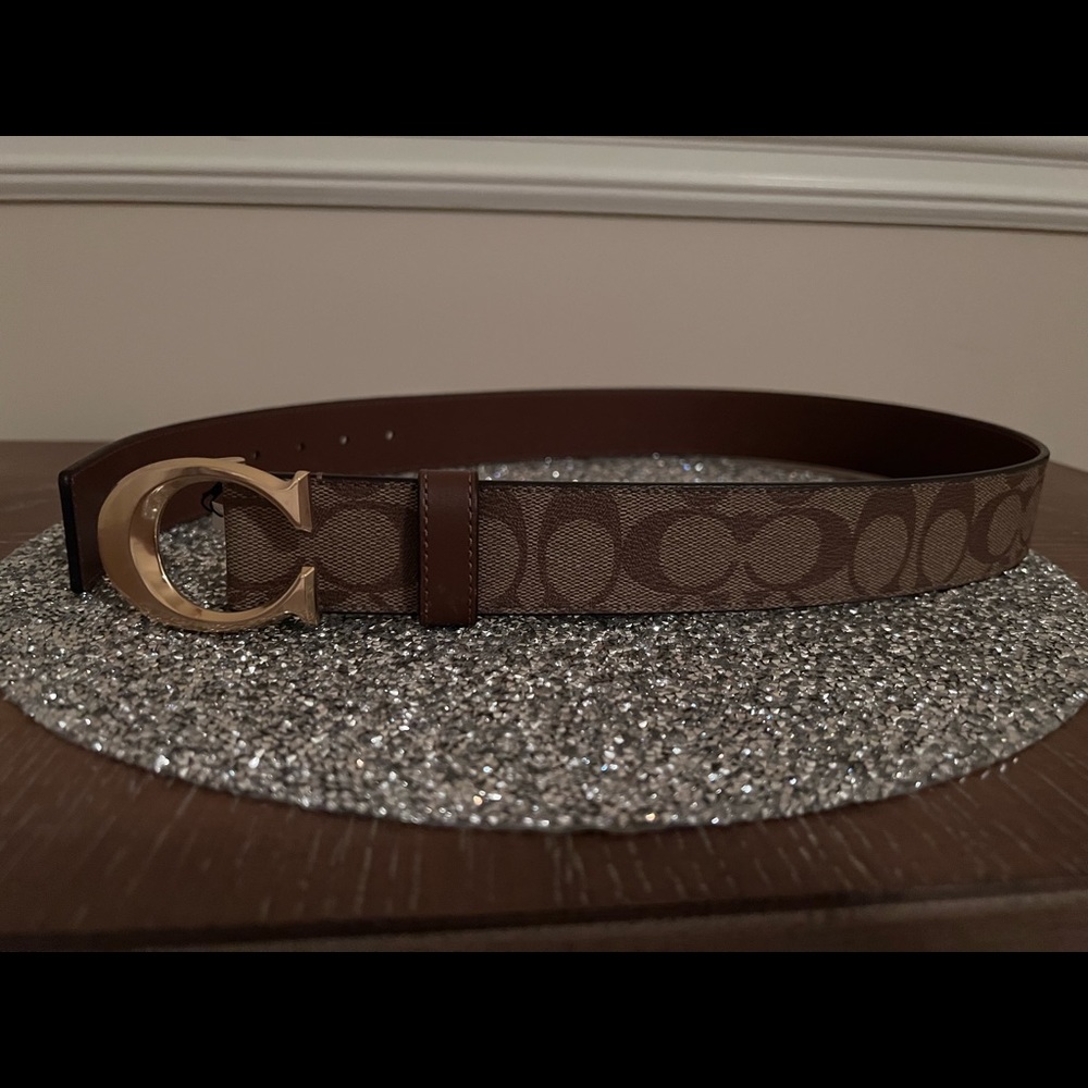 Coach women belt